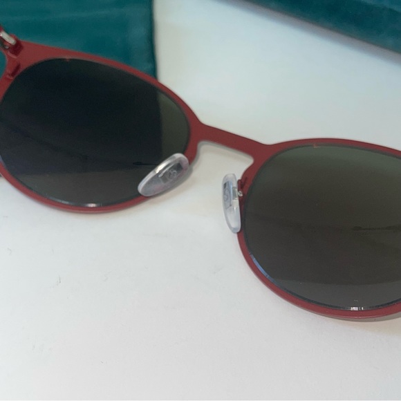 GUCCI Authentic New 52mm Round Signature Logo Sunglasses With Case, Cloth & Tag - Picture 11 of 15